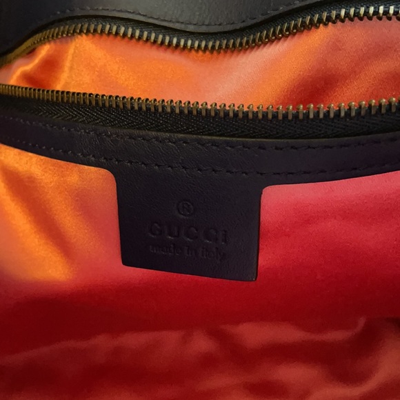 Gucci Marmont Velvet Shoulder Bag in Cobalt - Picture 6 of 8